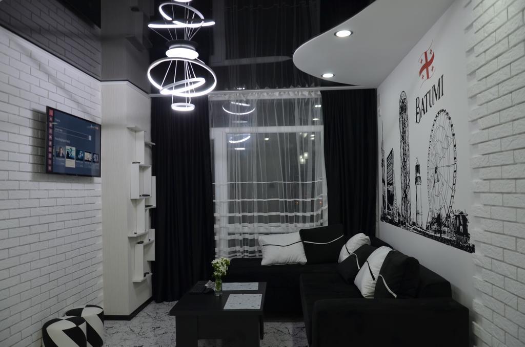 Studio "Black - White" Batumi Eksteriør bilde