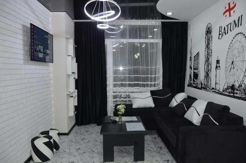 Studio "Black - White" Batumi Eksteriør bilde