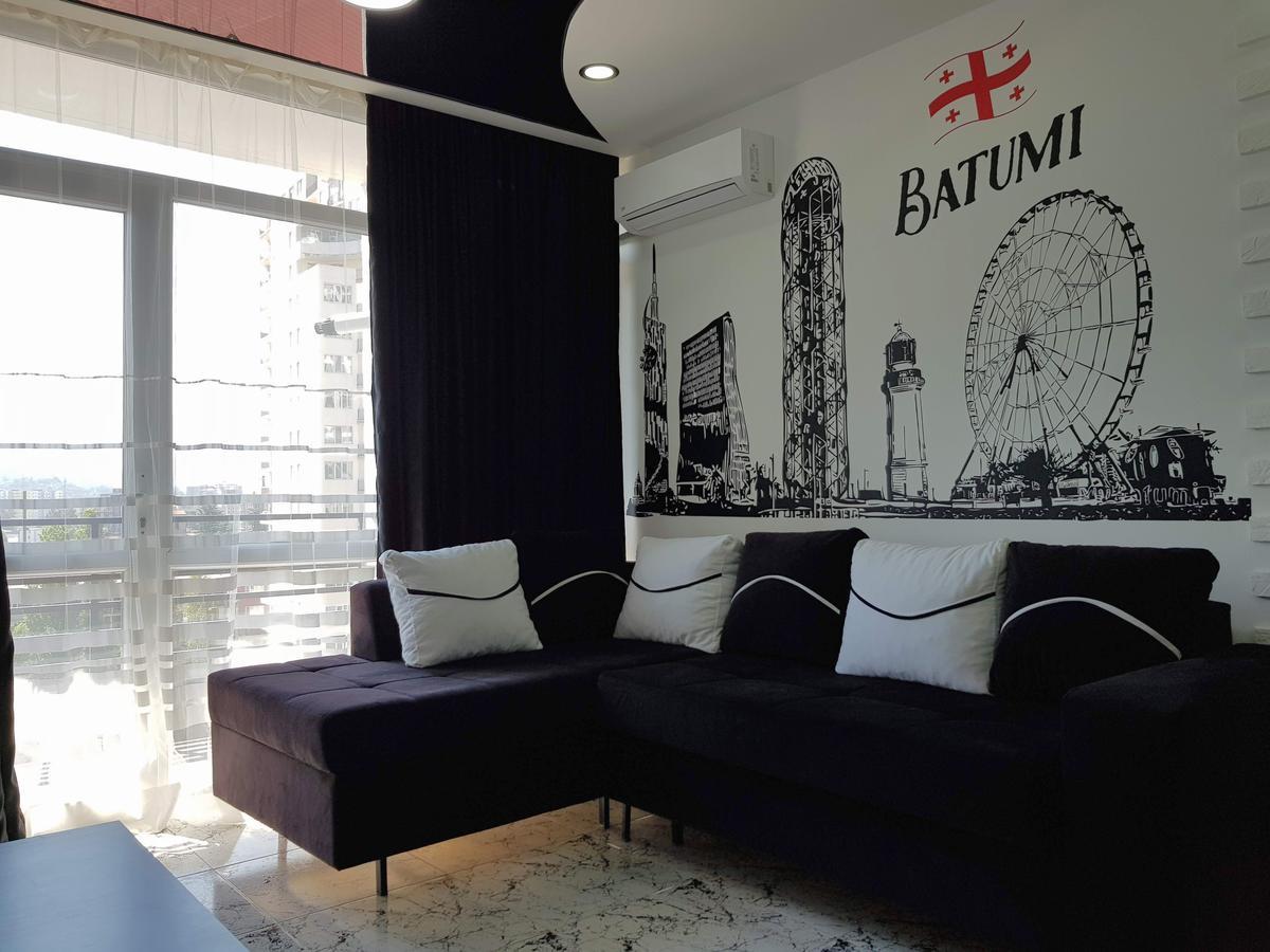 Studio "Black - White" Batumi Eksteriør bilde