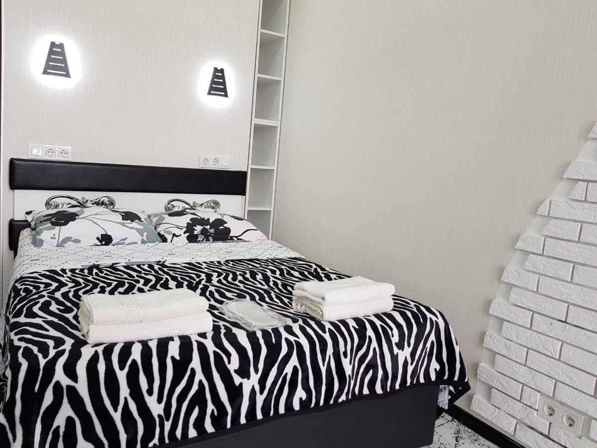 Studio "Black - White" Batumi Eksteriør bilde